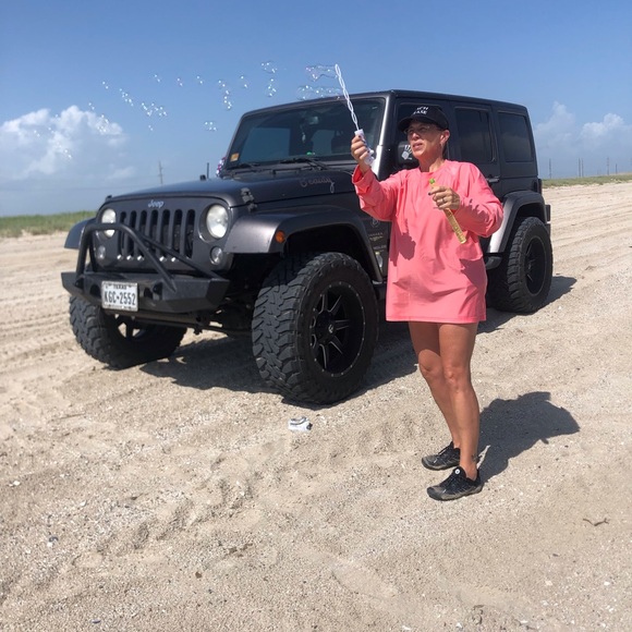 Meet your Posher, Jennifer - Picture 1 of 1